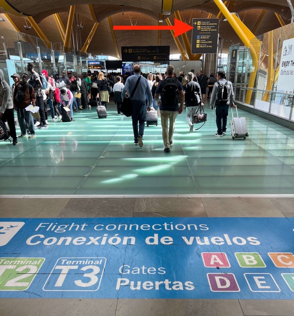 Madrid Terminal 4S arrival hall - 4